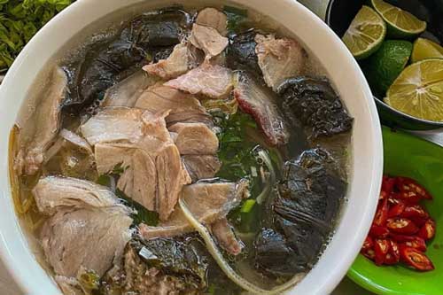 Món bún lạ miệng gây thương nhớ với hương lá xương sông ở Thái Bình