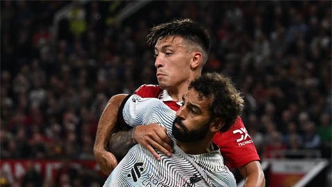 Varane và Lisandro Martinez điểm cao nhất dàn sao MU ở trận thắng Liverpool