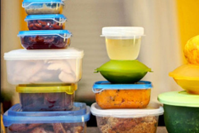 Đừng sử dụng chai, hộp nhựa khi xuất hiện có dấu hiệu này vì có thể làm tăng nguy cơ mắc bệnh ung thư