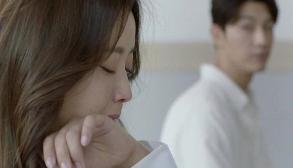 Thất vọng về người vợ ngay trong đêm tân hôn, tôi đã bỏ đi biền biệt để rồi sau đó đã phải quỳ gối nói lời xin lỗi