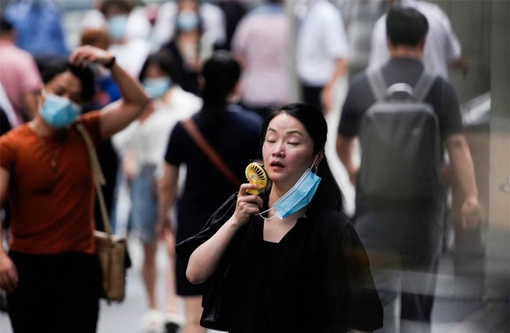 Nắng nóng kỷ lục đe dọa nền kinh tế tỷ dân