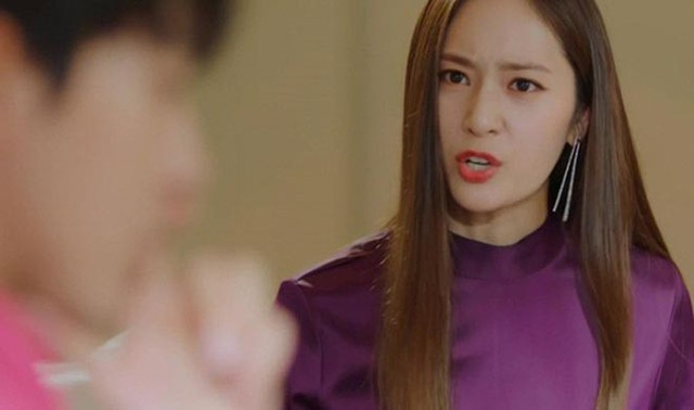 Vợ chồng lục đục vì chuyện nhỏ nhặt, nhưng tôi quyết định ly hôn khi đọc được tin nhắn chồng nhờ bạn thân điều này