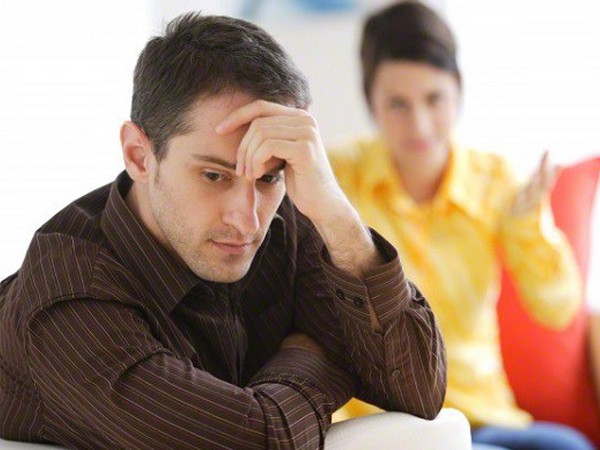 Từng hãnh diện về vợ nhưng giờ tôi suy sụp và thất vọng sau khi chứng kiến sự 'bạo gan' đến hết thuốc chữa của vợ