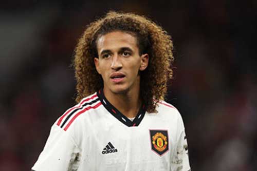 MU có thể bán 'thần đồng' Hannibal cho đội bóng của Pique