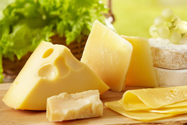 Ngoài 40 nếu muốn khỏe mạnh sống thọ cần tránh 7 món ăn "độc hại" này!