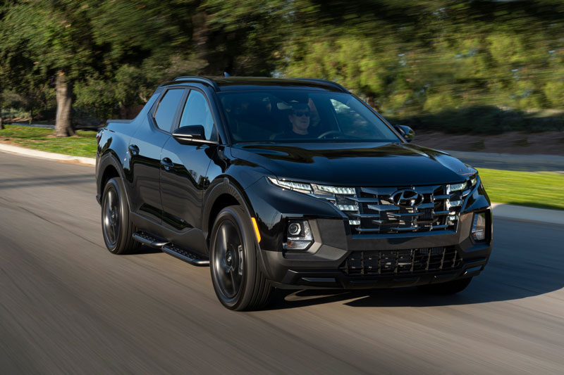 Đối thủ của Ford Ranger được bổ sung phiên bản “Bóng đêm”, thiết kế cực ngầu