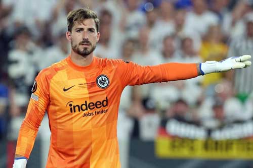 Nhà vô địch Europa League thẳng thừng từ chối Man United