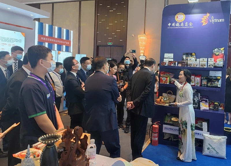 Hội Doanh nghiệp Việt Nam lâm thời tại Trung Quốc giới thiệu sản phẩm của doanh nghiệp Việt Nam tại Trung Quốc.