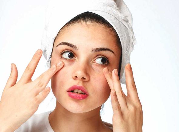 Da khô dùng cách này sẽ hết ngay lập tức