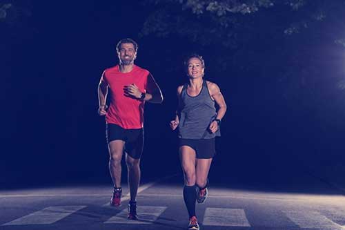 Những việc làm vào buổi tối khiến cơ thể 'chết dần chết mòn', nhiều người biết vẫn bất chấp