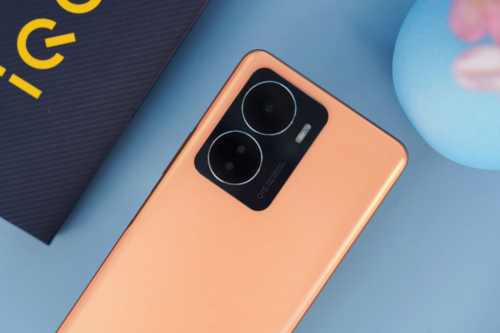 Cận cảnh smartphone chip S778G Plus 5G, RAM 12 GB, sạc 80W, giá hơn 7 triệu đồng