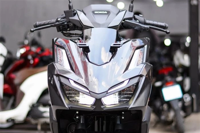 Honda Vario 160 nhập 'trượt giá' sâu, người tiêu dùng Việt thêm sự lựa chọn với Air Blade 160 176969