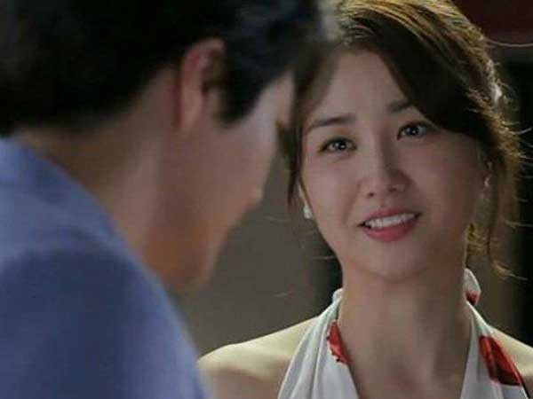 Bồ vác bụng tới đòi danh phận, mẹ chồng buông lời "mật ngọt" khiến ả ta sốc ngất