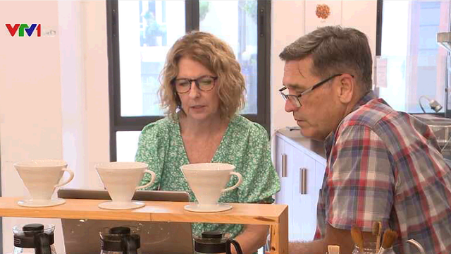 Người nước ngoài ở Việt Nam: Lạm phát đang được kiềm chế rất tốt