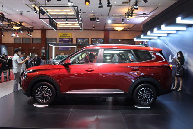 Cận cảnh Kia Carens 2022 vừa ra mắt