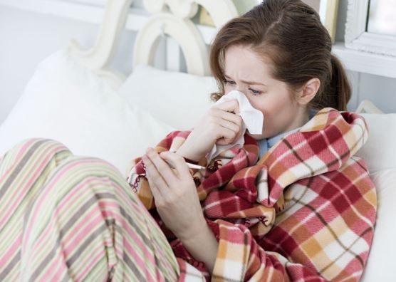 Chữa cảm lạnh bằng cách dùng mật ong bạn đã biết