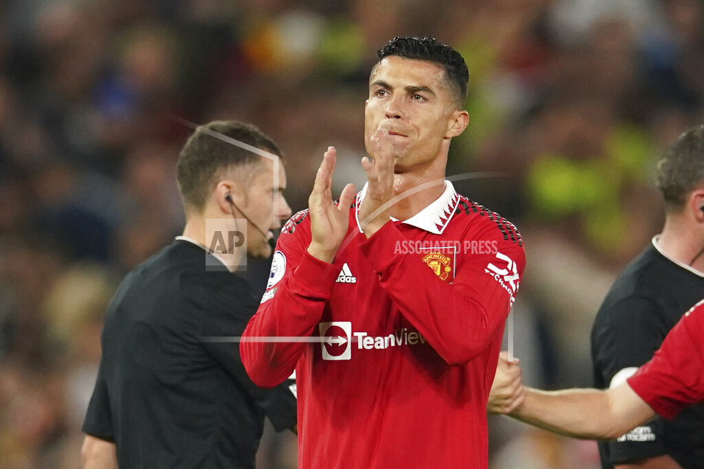 Evra chỉ đích danh 3 cái tên nên rời MU, có cả Ronaldo