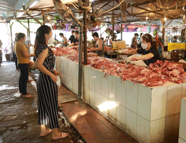 Giá lợn hơi “hạ nhiệt”