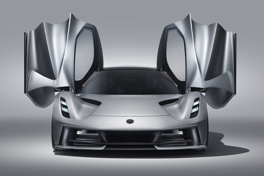 Top 10 xe điện nhanh nhất năm 2022