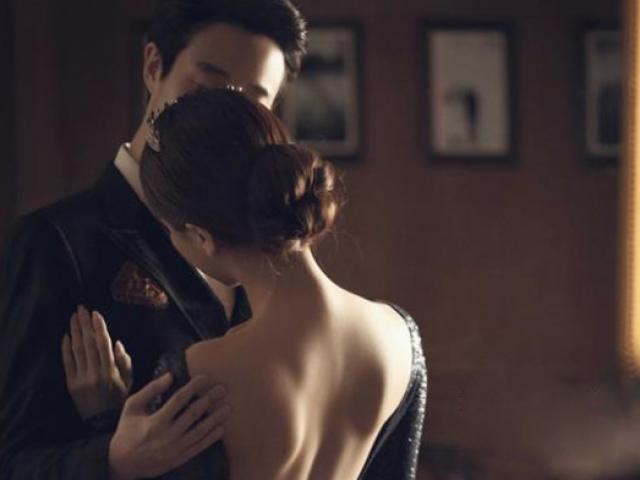 5 'chiêu bài' cao thủ mà đàn ông có vợ dùng để tấn công phụ nữ khác và thường thành công