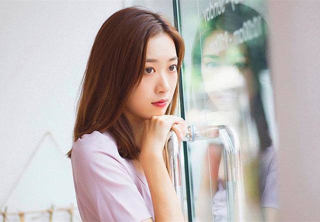 Cưới chồng già lấy tiền chữa bệnh cho bố, tân hôn tôi ôm mặt xúc động trước đề nghị lạ