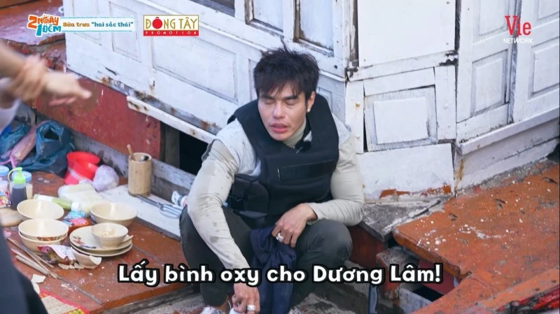 Dương Lâm lờ đờ vì say sóng