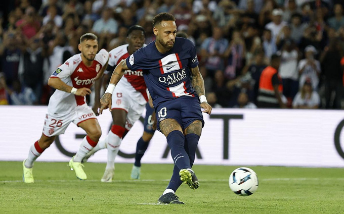 Neymar lập công, PSG thoát thua trước Monaco