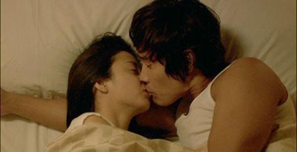 Bạn gái khăng khăng đòi có bầu mới cưới vì sợ tôi… "yếu"