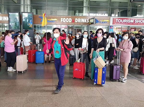 Lượng du khách trong và ngoài nước đến Đà Nẵng trong 8 tháng năm 2022 tăng mạnh so với cùng kỳ 2021