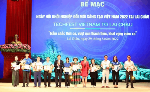 Vinh danh 10 Đại sứ đổi mới sáng tạo Việt Nam và bế mạc Ngày hội Khởi nghiệp đổi mới sáng tạo Việt Nam 2022 tại Lai Châu