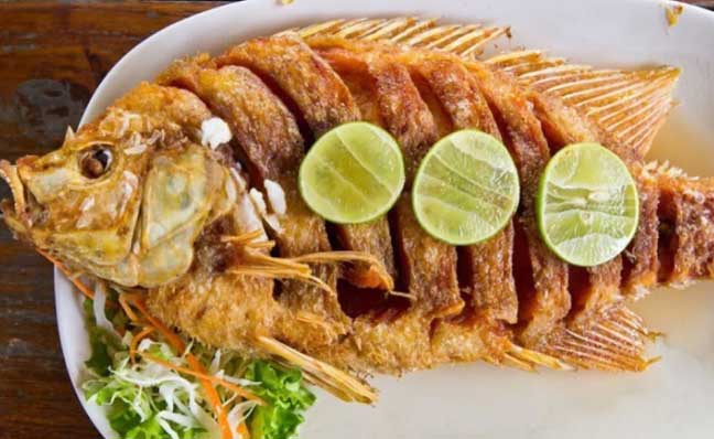Rán cá cứ cho thêm một thứ này vào đảm bảo cá giòn ngon nức mũi