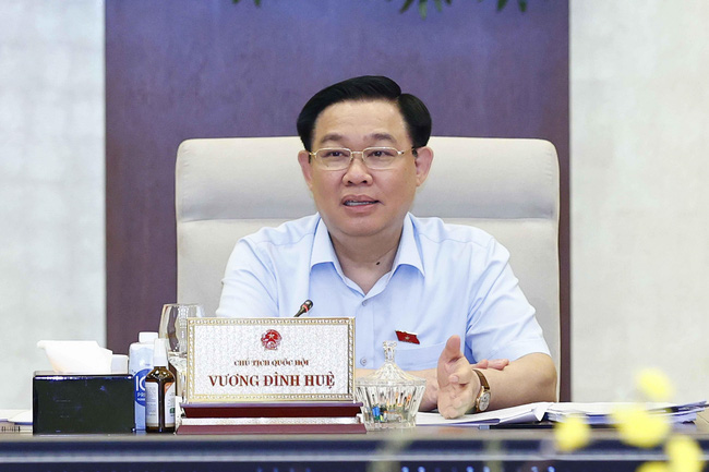 Chủ tịch Quốc hội Vương Đình Huệ: Tạo điều kiện để tăng trưởng, đạt các mục tiêu phát triển kinh tế - xã hội