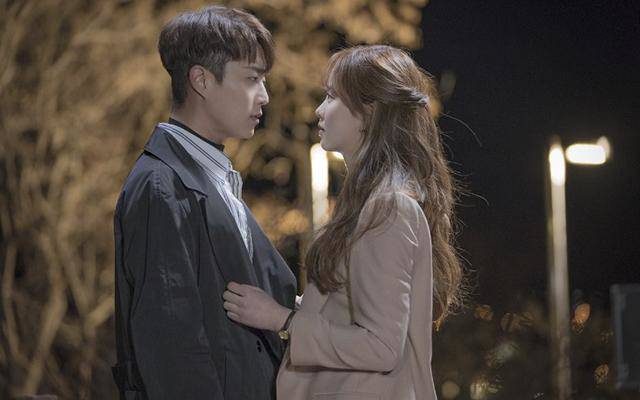 Chia tay bạn gái vô sinh, 4 tháng sau đau điếng thấy nàng có bầu với người này