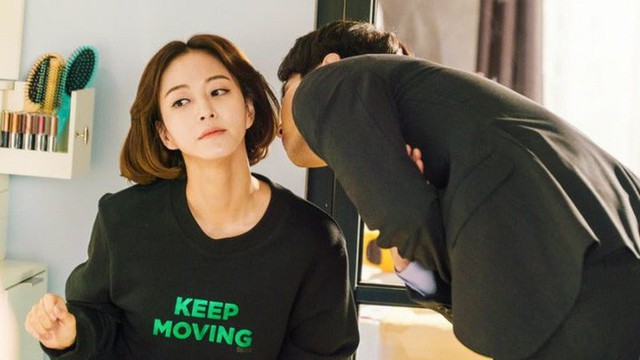 Bắt quả tang chồng vào nhà nghỉ với bồ nhí, tôi lao đến tát vào mặt cô ả nhưng không ngờ lại nhận về cái kết đắng