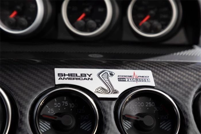  Shelby American chỉ sản xuất giới hạn 30 chiếc Shelby GT500 Code Red, chia đều cho 3 đời Ford Mustang Shelby GT500 2020 - 2022, cùng mức giá trọn gói khoảng 209.995 USD 