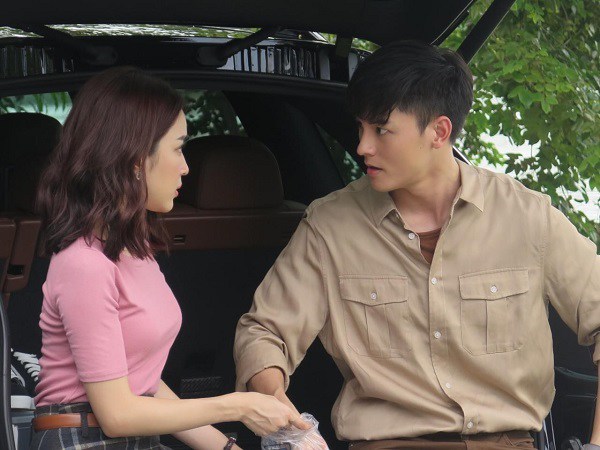 Bố mẹ vợ lên chơi tôi đưa vợ tiền đi chợ, nhìn mâm cơm dọn lên mà suýt ngất