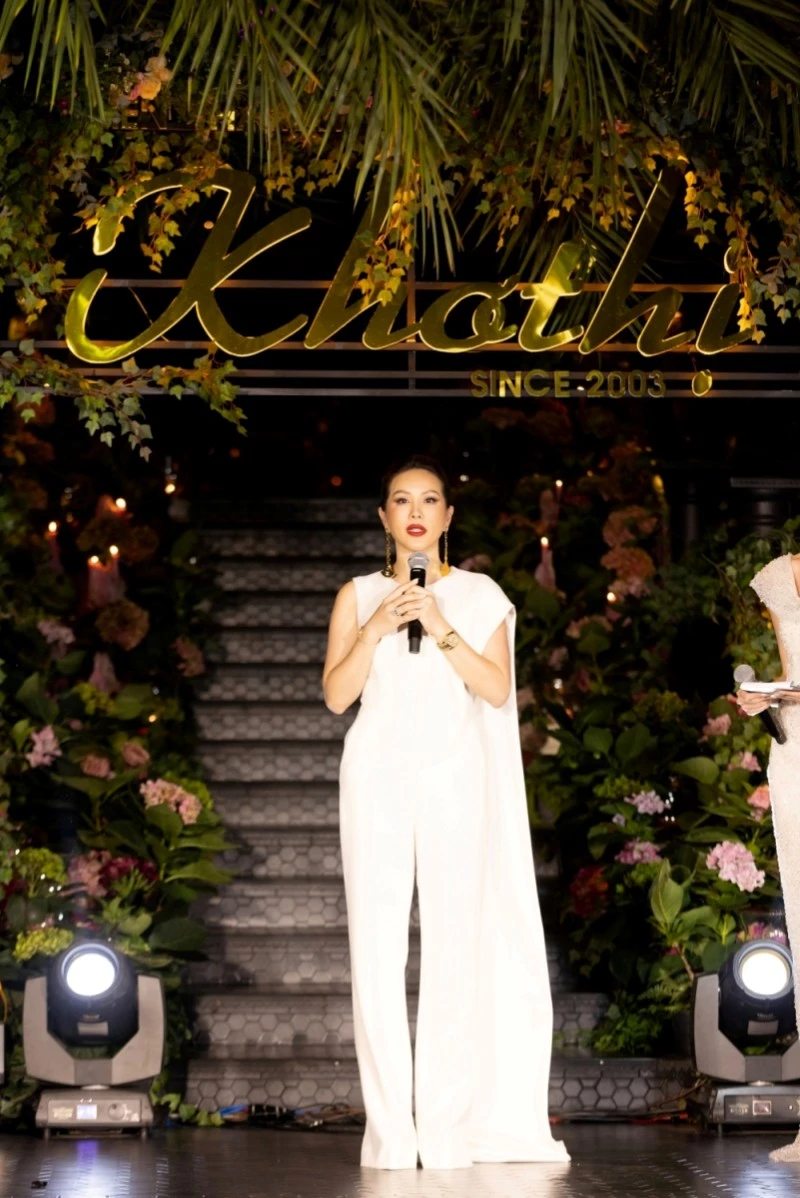 Hoa hậu Thu Hoài chia sẻ tri ân khách mời.