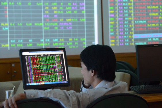 Cổ phiếu chứng khoán có còn hấp dẫn trong những tháng cuối năm?