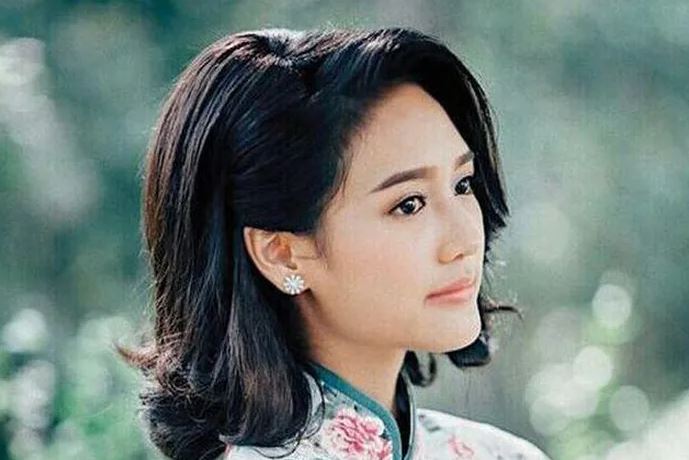 Nhìn mâm cơm đạm bạc, chúng tôi phát hiện ra bí mật của mẹ chồng