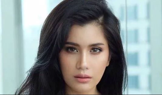 Chồng không chịu làm việc, bố chồng đến nhà quát một câu khiến anh sợ tái mặt