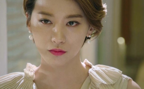 Em dâu ngoại tình khiến cả nhà mâu thuẫn, danh tính "người thứ ba" khiến tôi sửng sốt 