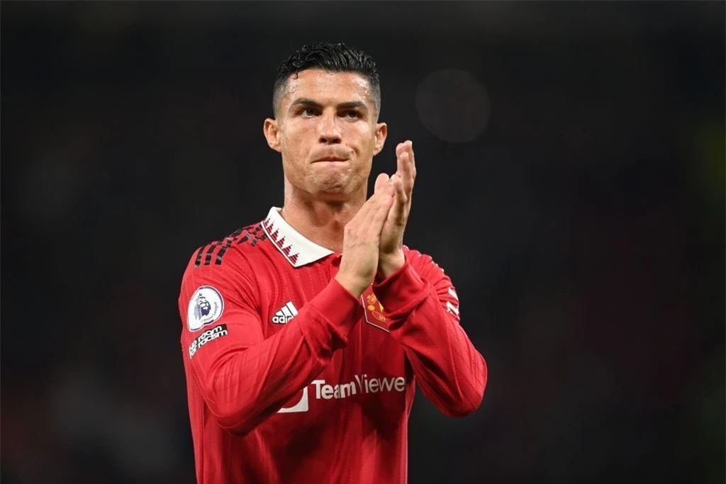 Ronaldo 'mạnh mồm' thể hiện quyền lực cực lớn tại MU 180907