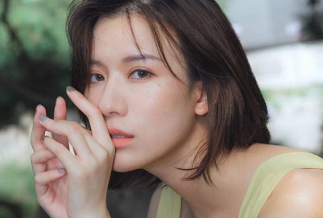 Cô vợ "lột xác" xinh đẹp sau 15 năm hôn nhân nhưng chồng vẫn ngoại tình: Câu chốt của anh ta mới là yếu tố phụ nữ cần thay đổi