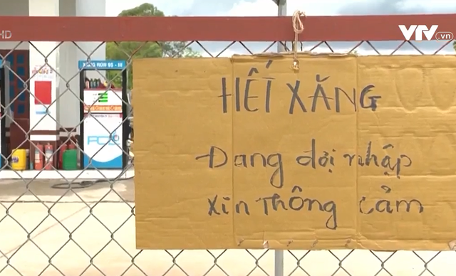 Nhiều cây xăng treo biển hết hàng