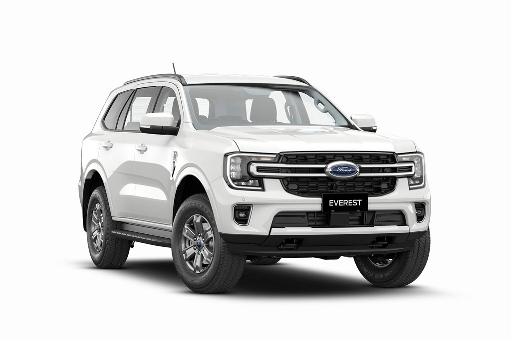 Giá bán Ford Everest 2022 vẫn đang 'ở trên mây', chênh tận 200 triệu đồng