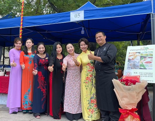 Kiều bào tại Trung Quốc xúc động hướng về ngày Quốc khánh 2/9