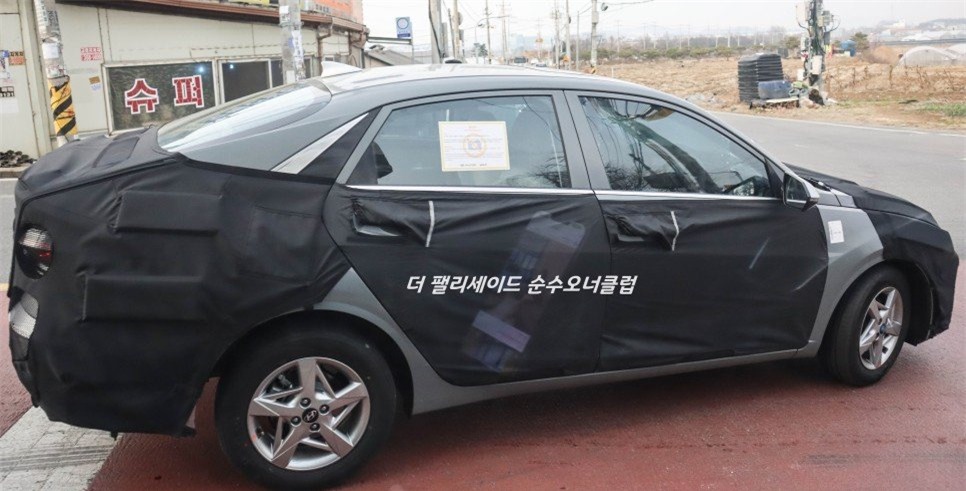 Hyundai Accent 2023 để lộ điểm đặc biệt, có thể là 'vũ khí' đối đầu Toyota Vios 2023 180705