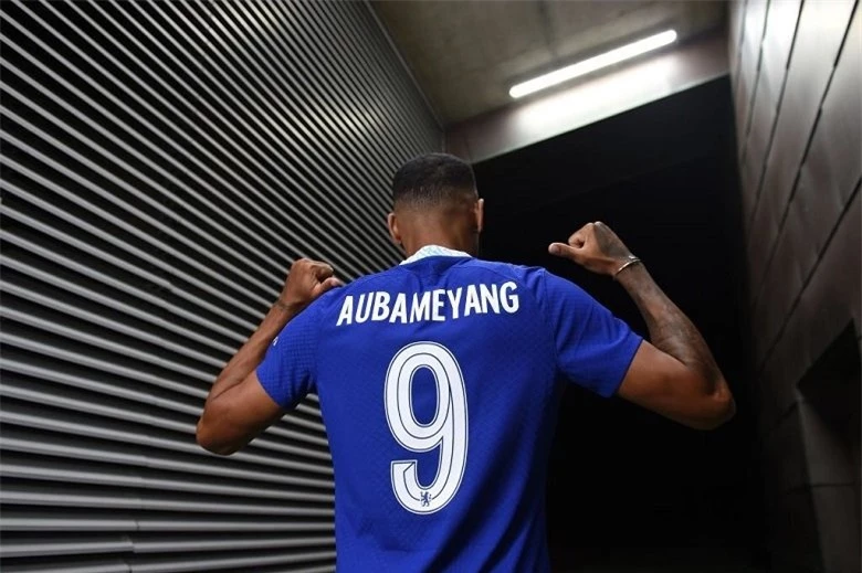 Vừa đến Chelsea, Aubameyang đã khiến các fan chỉ muốn đuổi cổ ngay lập tức 181257