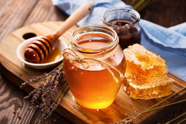 3 thực phẩm 'không đội trời chung' với mật ong