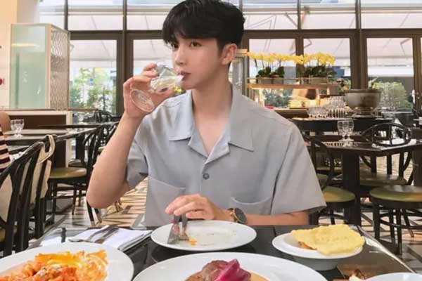 Mách bạn 9 thời điểm tốt nhất để uống nước